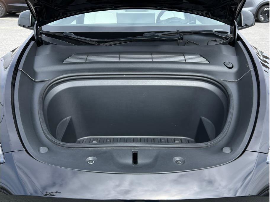 Used 2022 Tesla Model Y Performance AWD/4WD image 6