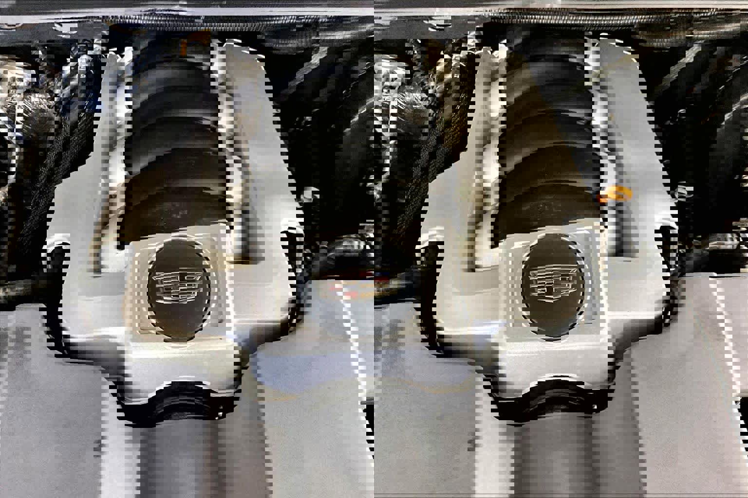 Used 2019 Cadillac Escalade ESV Premium Luxury image 31