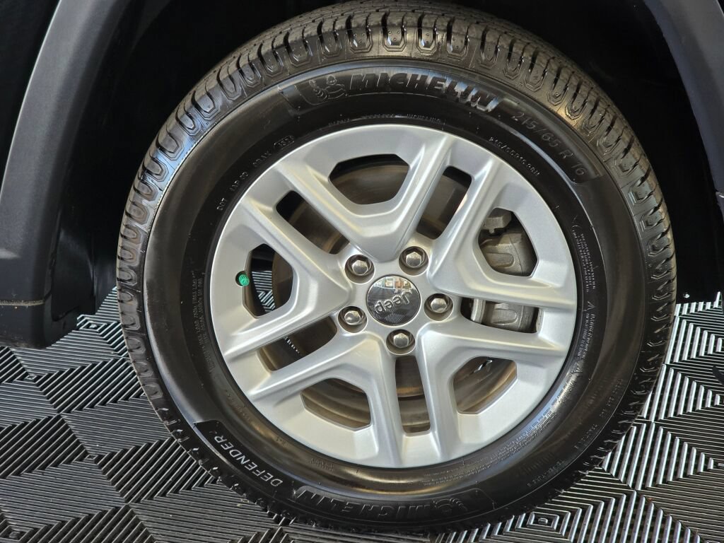 Used 2020 Jeep Compass Sport FWD image 37