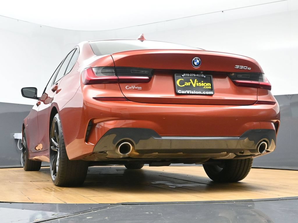 Used 2022 BMW 330e w/ M Sport Package RWD image 50