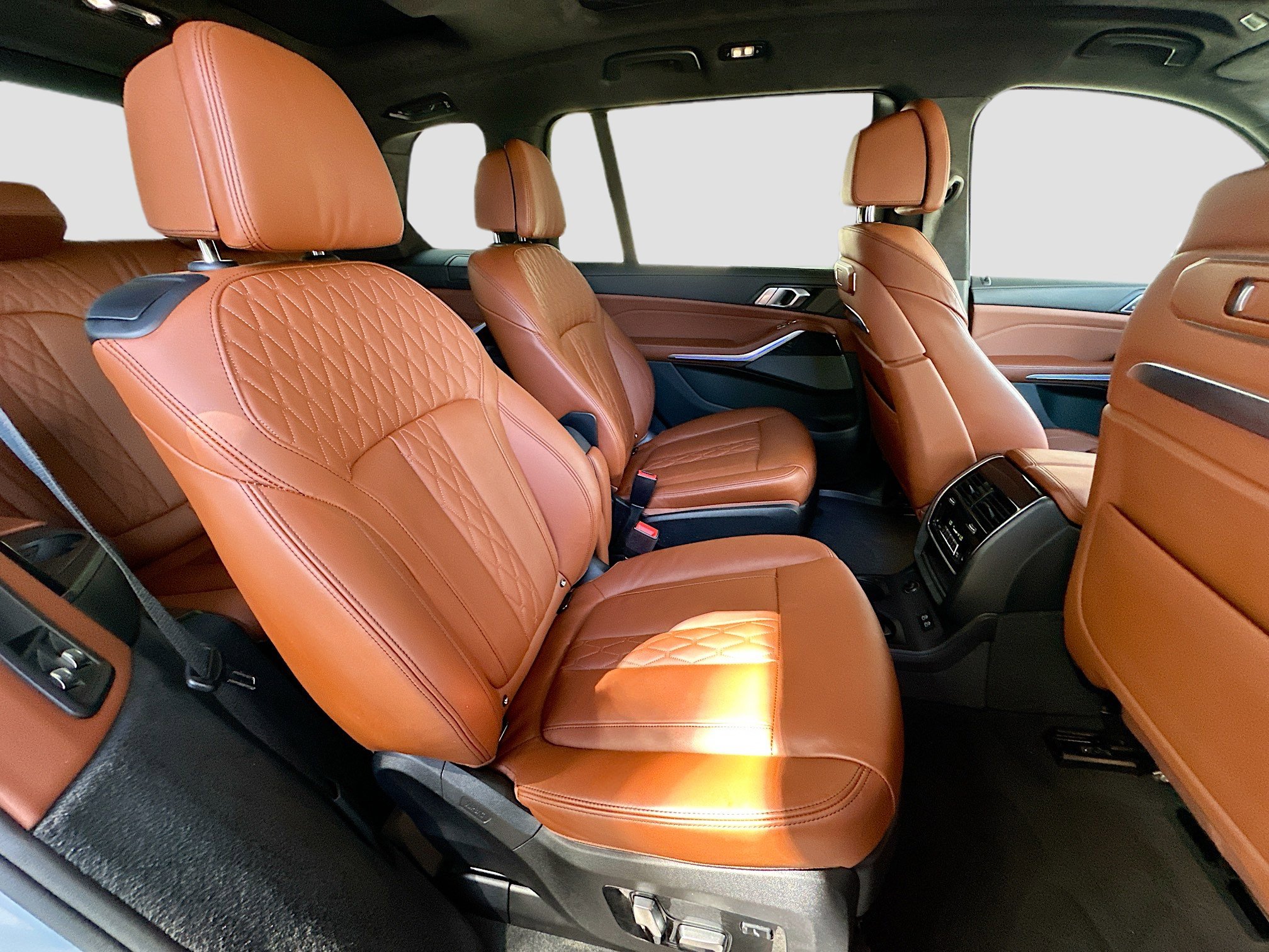 Certified 2024 BMW X7 M60i w/ Executive Package image 30