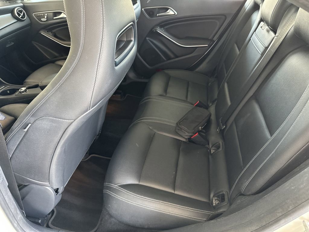Used 2017 Mercedes-Benz CLA 250 image 27