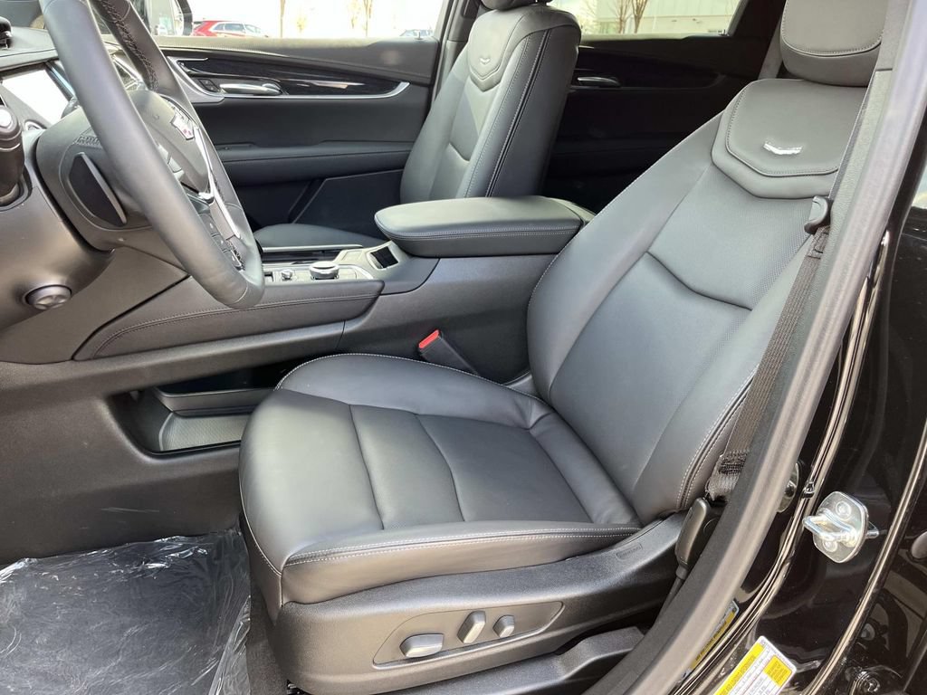 New 2026 Cadillac XT5 Premium Luxury w/ Driver Assist Package FWD image 21