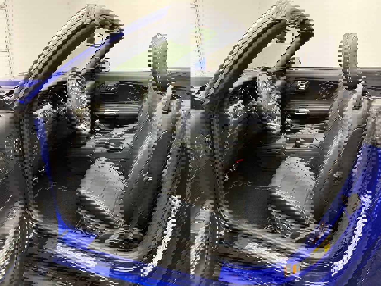 Used 2015 Ford Mustang GT Premium w/ Equipment Group 401A image 3