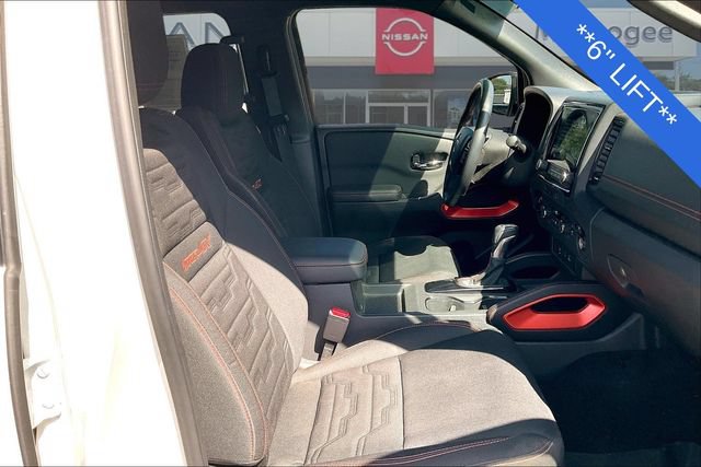 Used 2024 Nissan Frontier PRO-4X w/ Technology Package AWD/4WD image 28