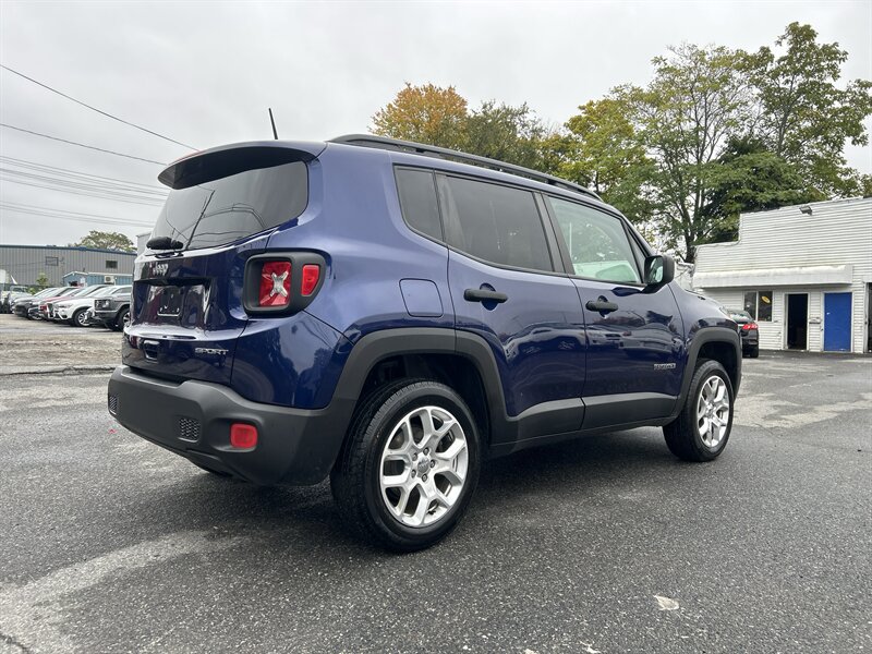 Used 2018 Jeep Renegade Sport w/ Power & Air Group AWD/4WD image 4