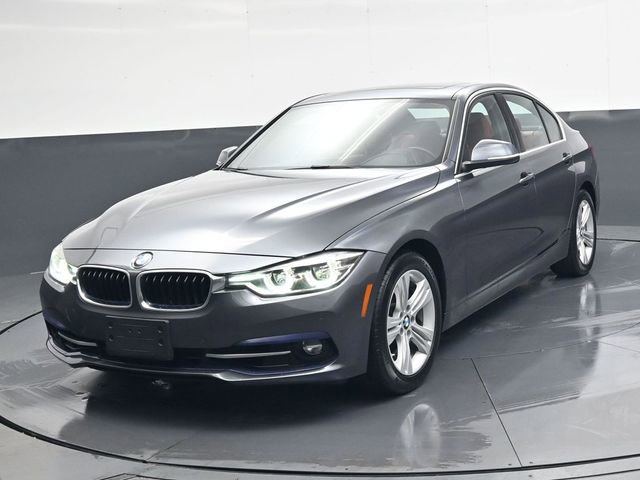Used 2018 BMW 330i xDrive w/ Convenience Package image 10