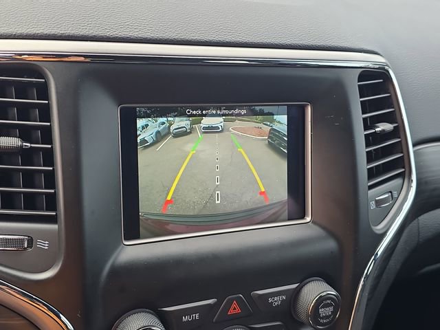 Used 2021 Jeep Grand Cherokee Laredo image 24