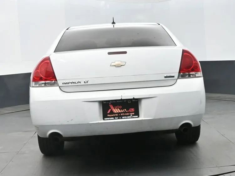 Used 2013 Chevrolet Impala LT w/ LT Sunroof Package FWD image 8