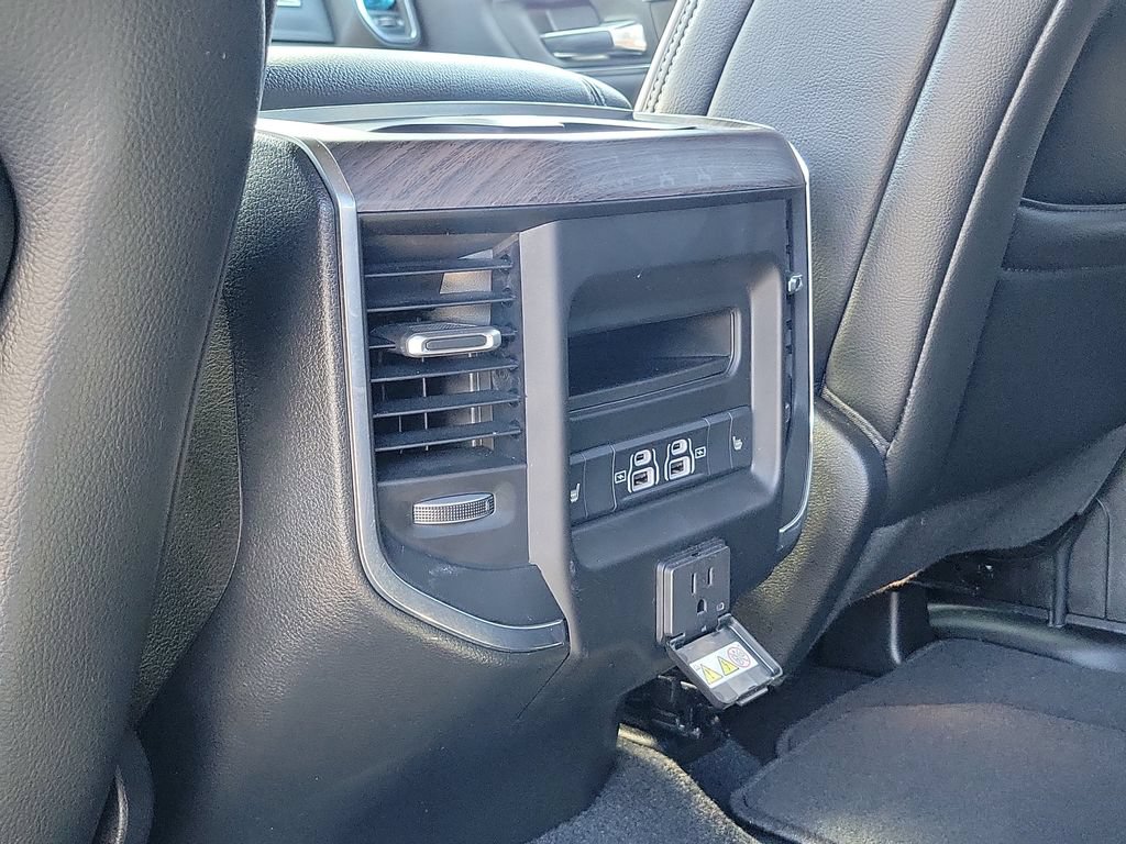 Used 2026 RAM 1500 Laramie AWD/4WD image 19