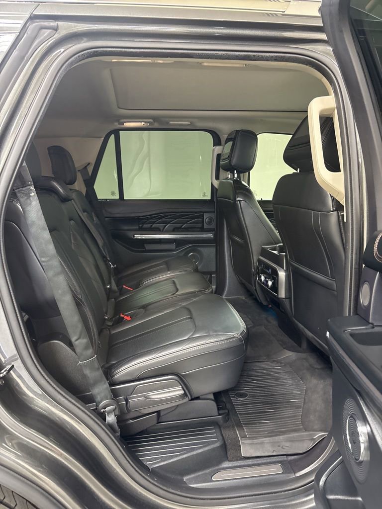 Used 2020 Ford Expedition Platinum image 35