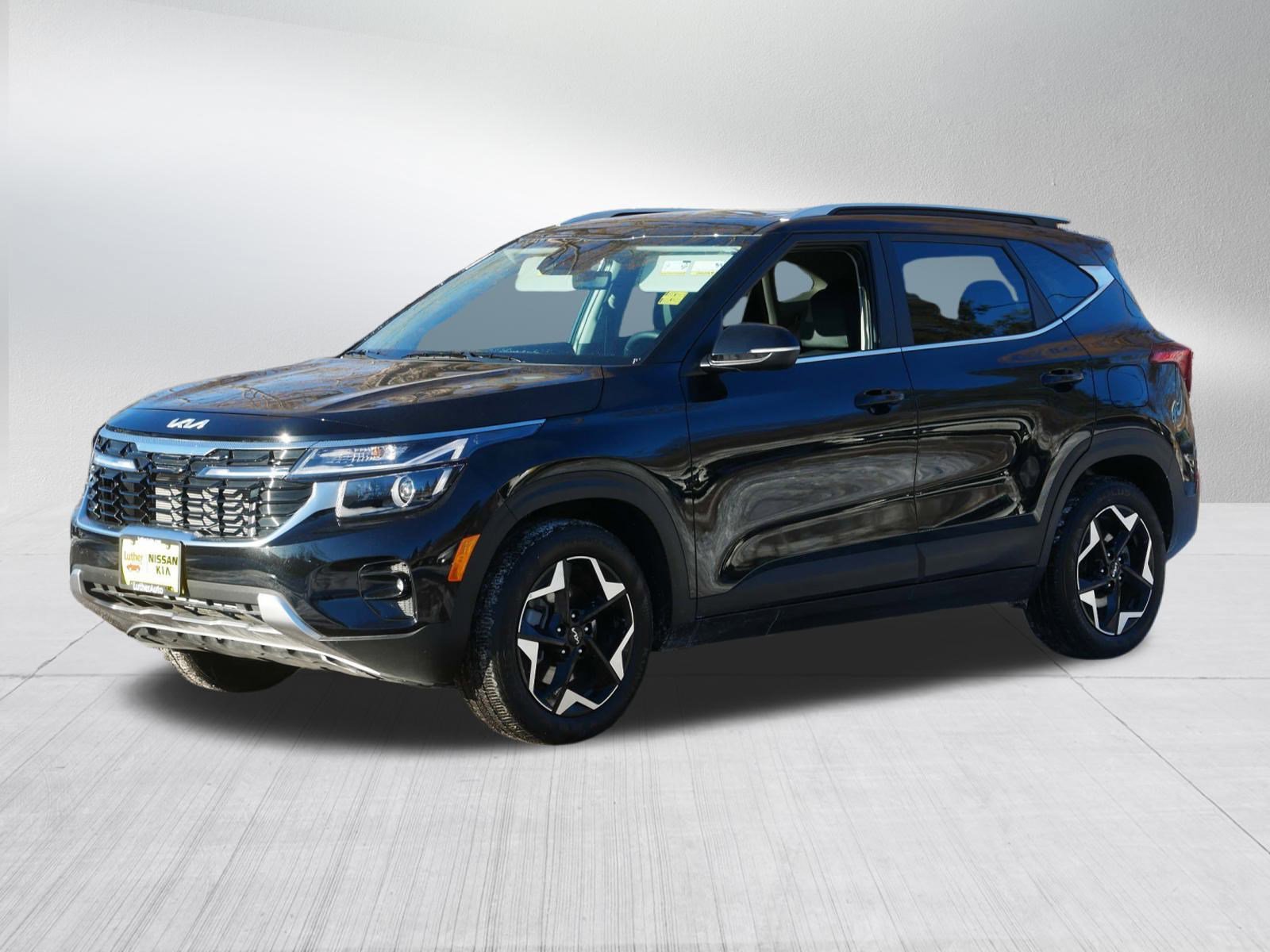 Certified 2024 Kia Seltos EX image 3