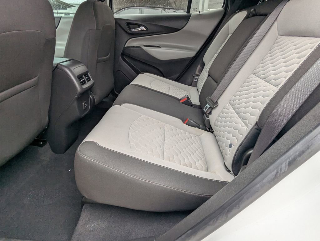 Used 2021 Chevrolet Equinox LS w/ LS Convenience Package FWD image 16
