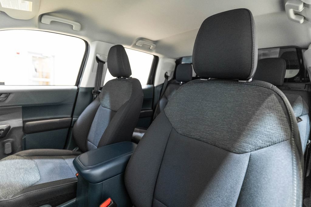 Used 2025 Ford Maverick XL FWD image 6