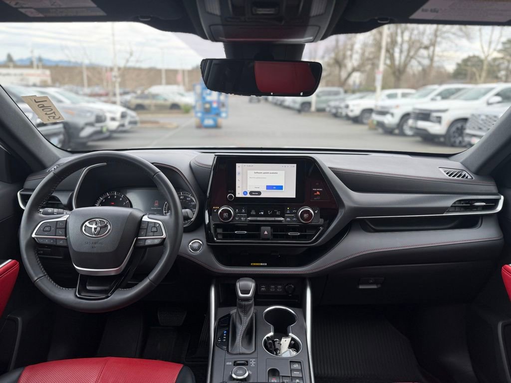 Certified 2023 Toyota Highlander XSE image 25