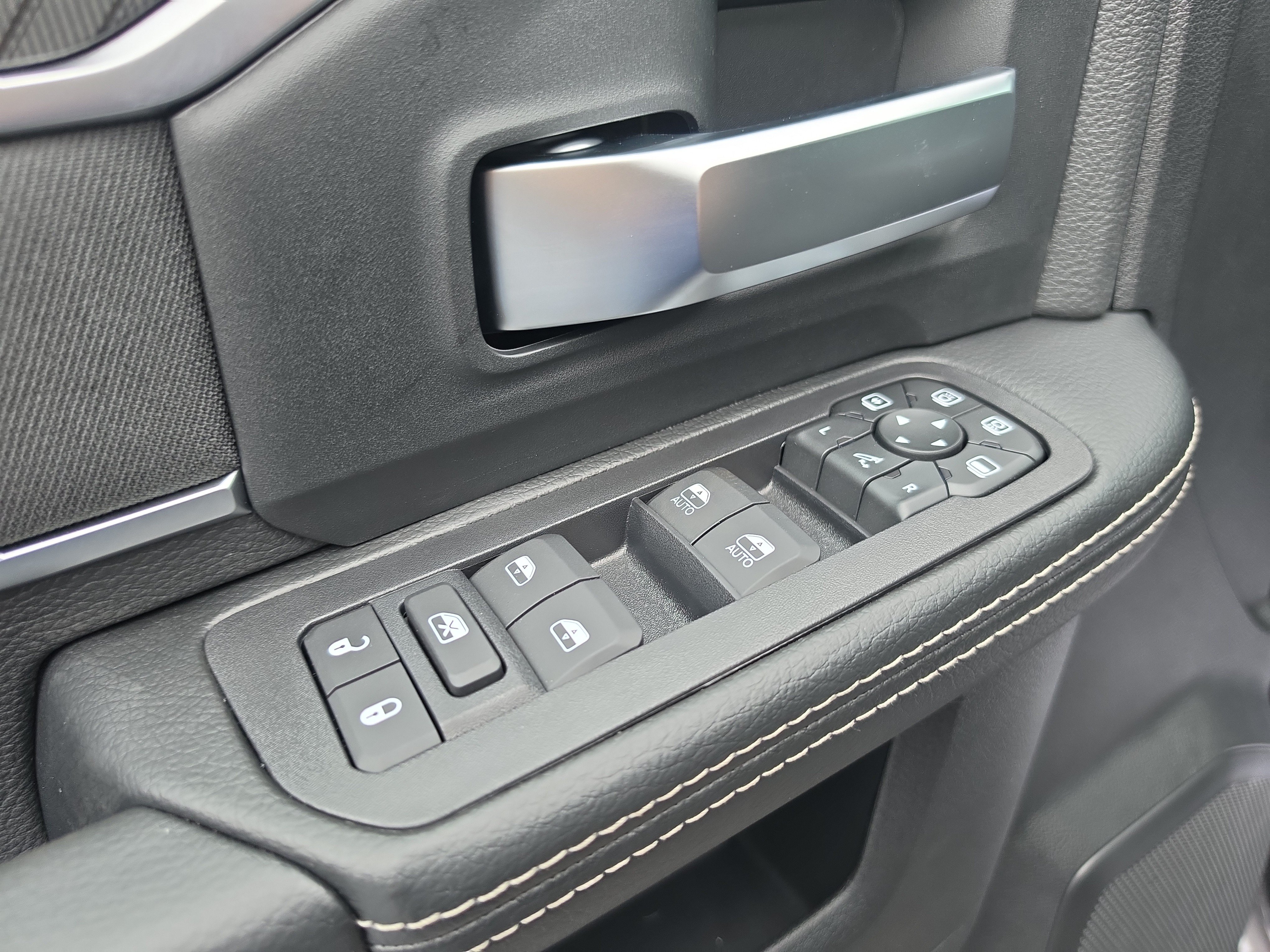New 2027 RAM 2500 Big Horn AWD/4WD image 19