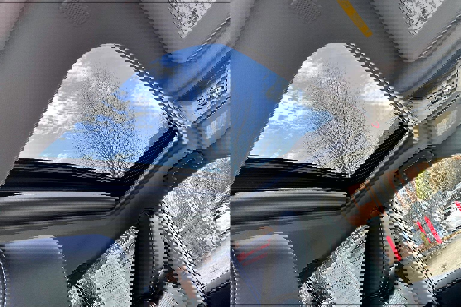 Used 2025 Toyota RAV4 Limited image 21