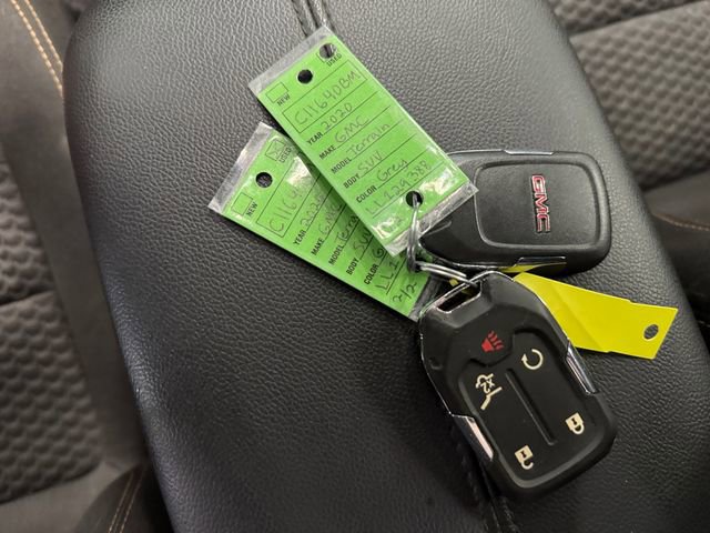 Used 2020 GMC Terrain SLE w/ Driver Convenience Package image 25