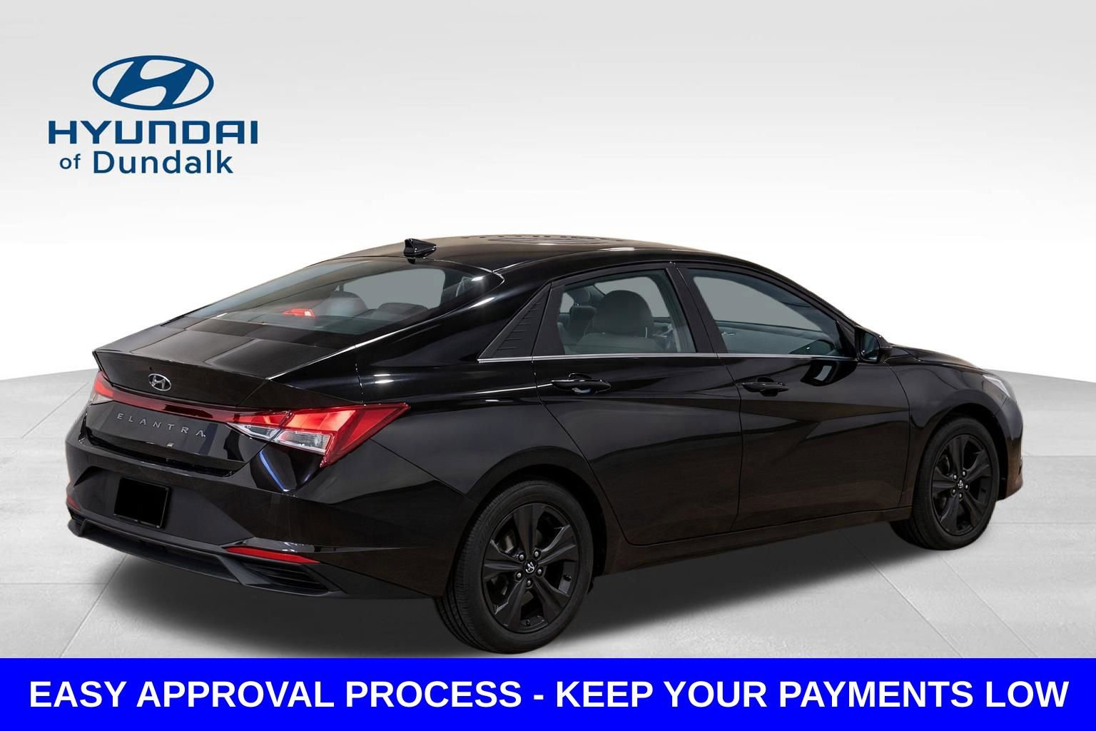Used 2023 Hyundai Elantra SEL FWD image 2