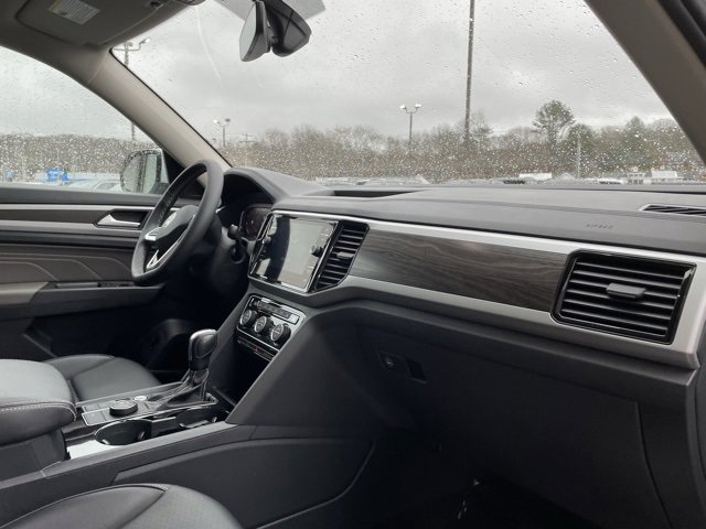 Used 2023 Volkswagen Atlas SE image 28