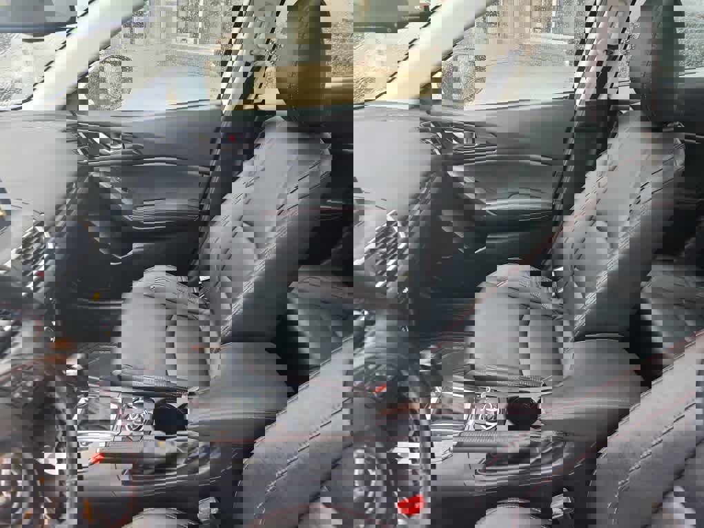 Used 2016 MAZDA MAZDA3 i Grand Touring image 9