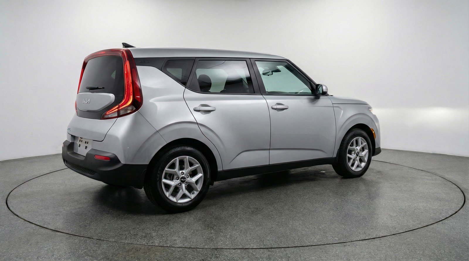 Used 2025 Kia Soul LX w/ LX Technology Package image 9