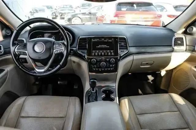 Used 2021 Jeep Grand Cherokee Limited w/ Luxury Group II AWD/4WD image 19