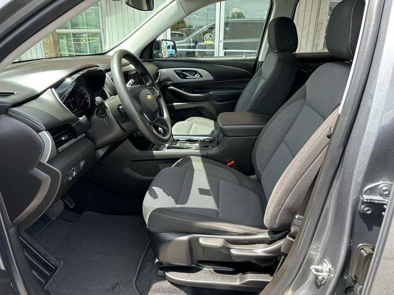 Used 2021 Chevrolet Traverse LS AWD/4WD image 16