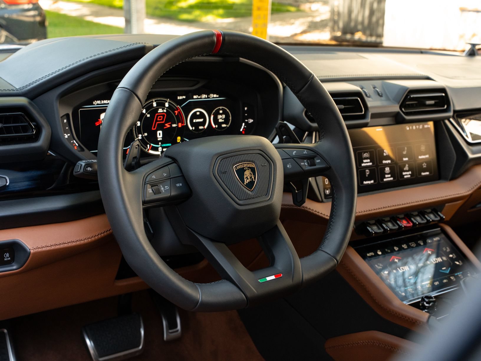 Used 2026 Lamborghini Urus Performante AWD/4WD image 35