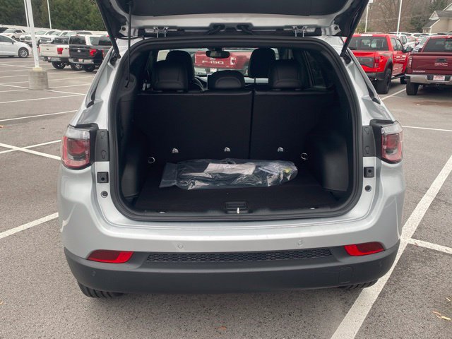 New 2026 Jeep Compass Limited AWD/4WD image 7