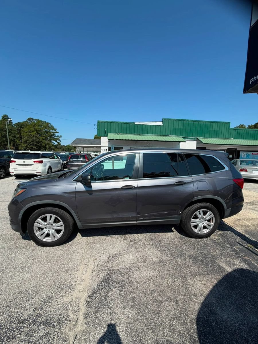 Used 2018 Honda Pilot LX image 4