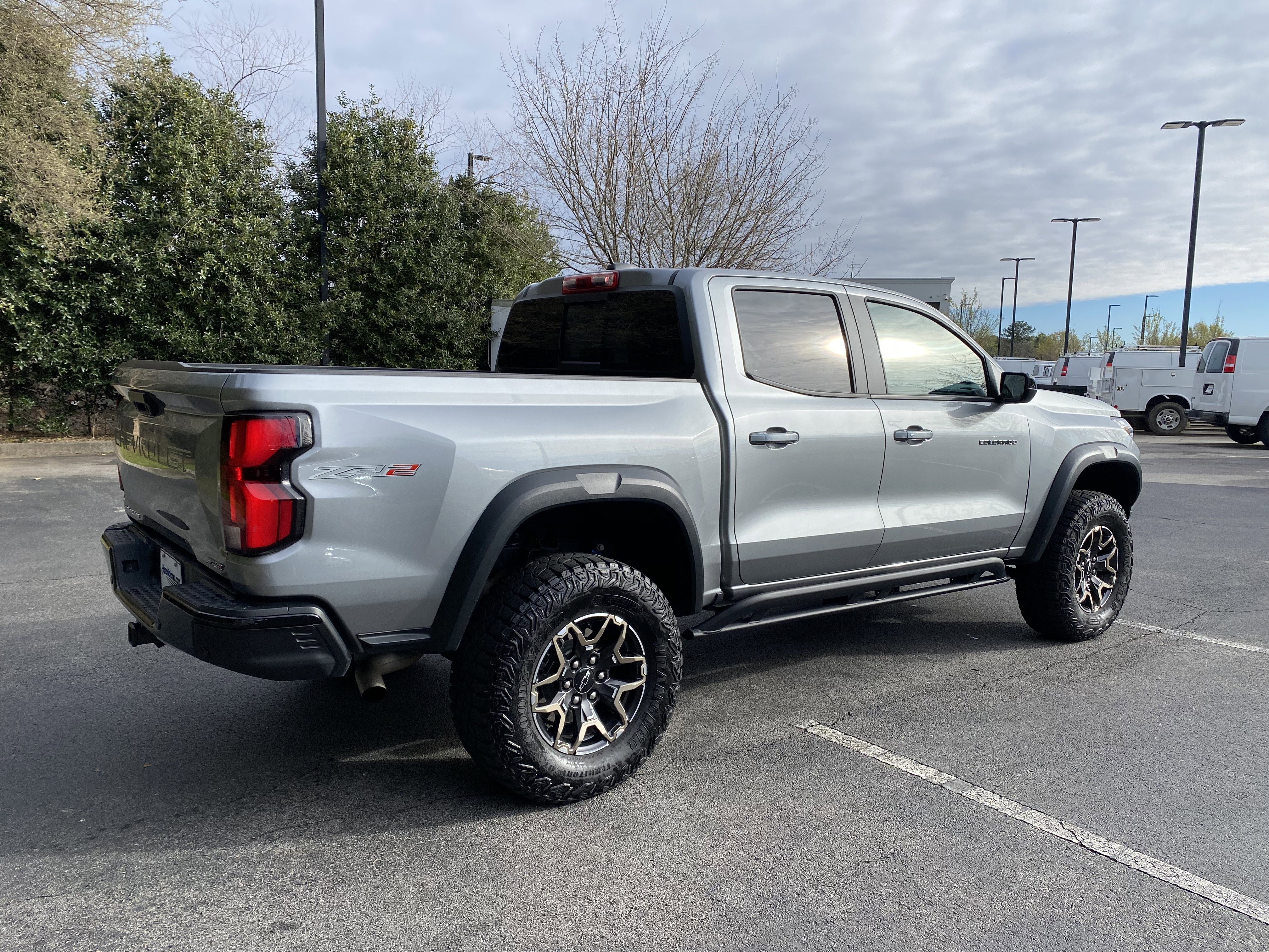 Used 2024 Chevrolet Colorado ZR2 w/ Safety Package image 9