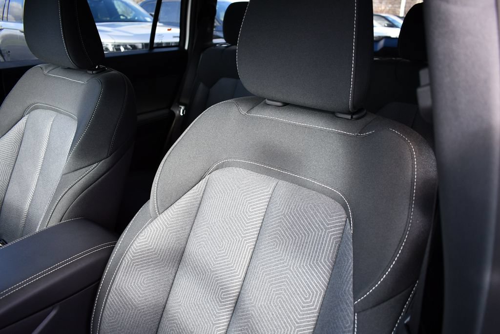New 2026 Jeep Cherokee Laredo AWD/4WD image 11
