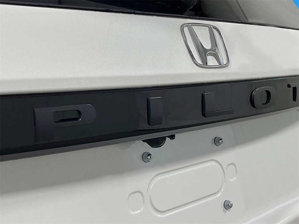 New 2025 Honda Pilot EX-L image 6