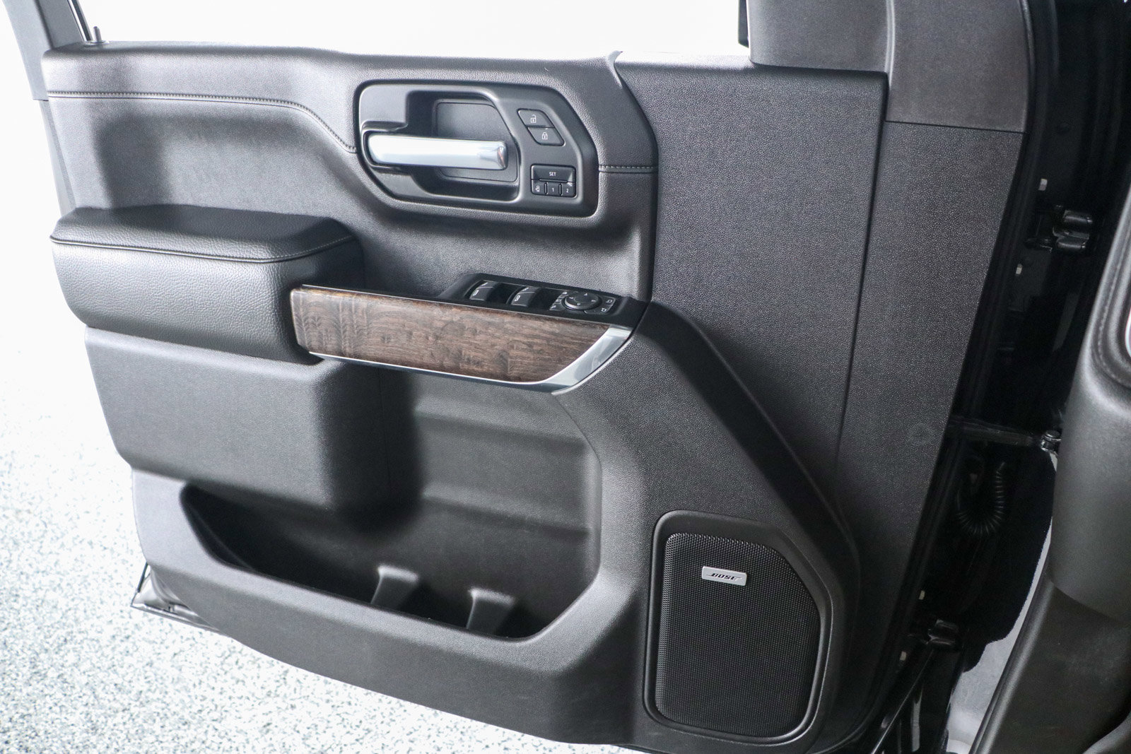 Used 2023 GMC Sierra 2500 Denali w/ Denali Ultimate Package image 26