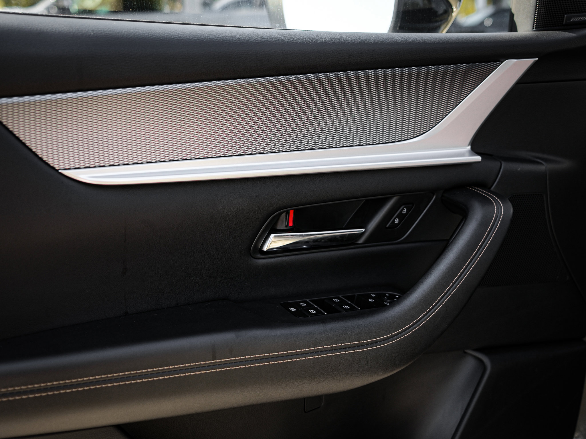 Used 2025 MAZDA CX-70 Plug-In Hybrid w/ Premium Plus image 16
