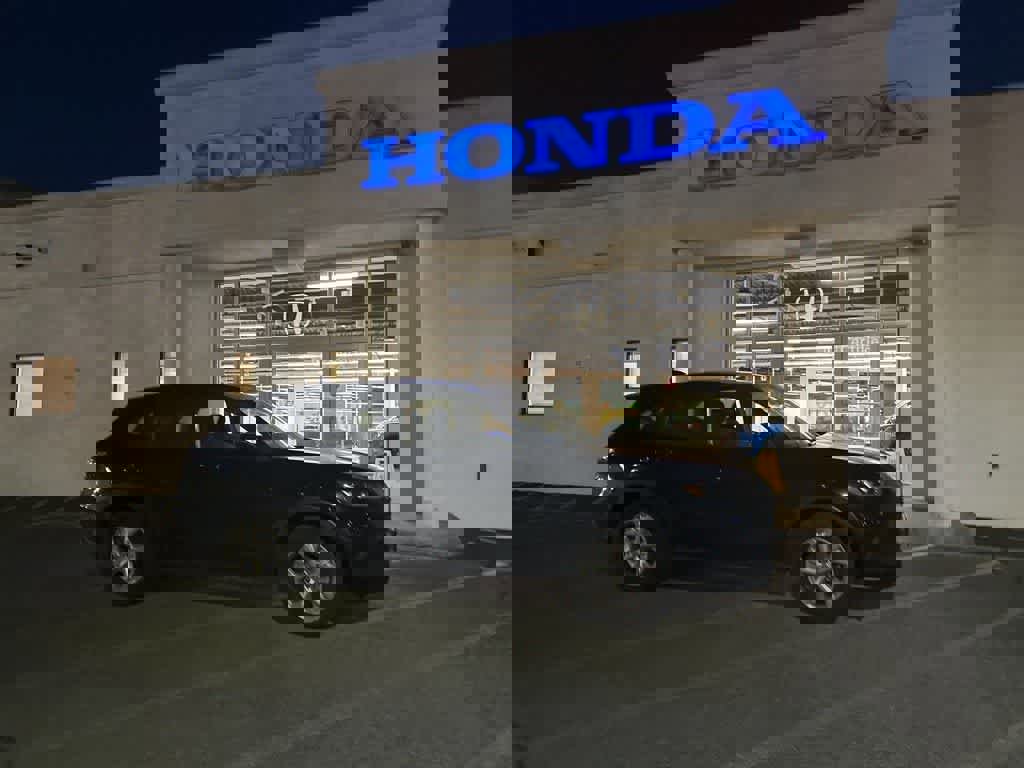 Used 2023 Honda HR-V LX image 8