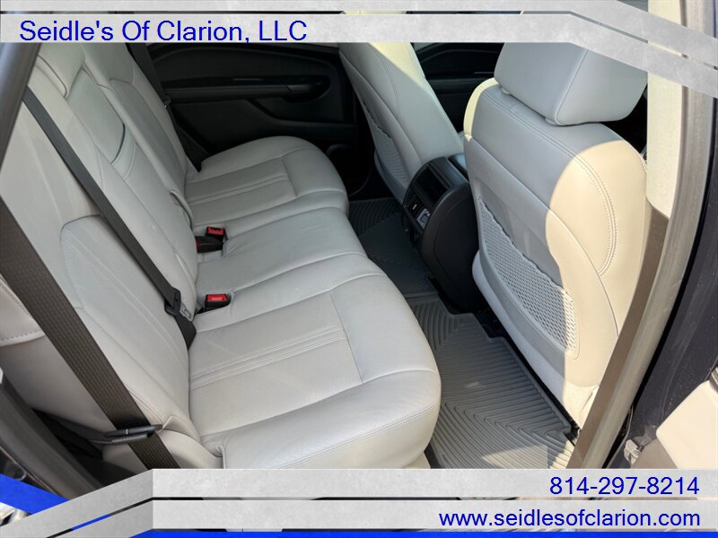 Used 2013 Cadillac SRX Luxury AWD/4WD image 14