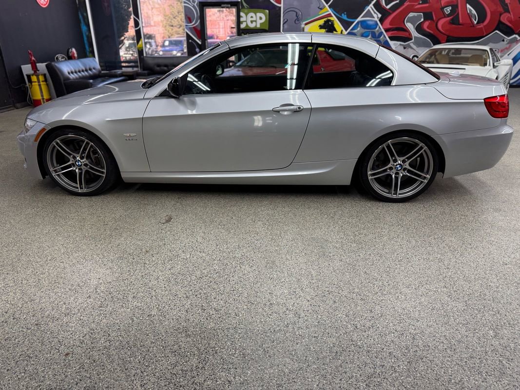 Used 2011 BMW 335is Convertible RWD image 2
