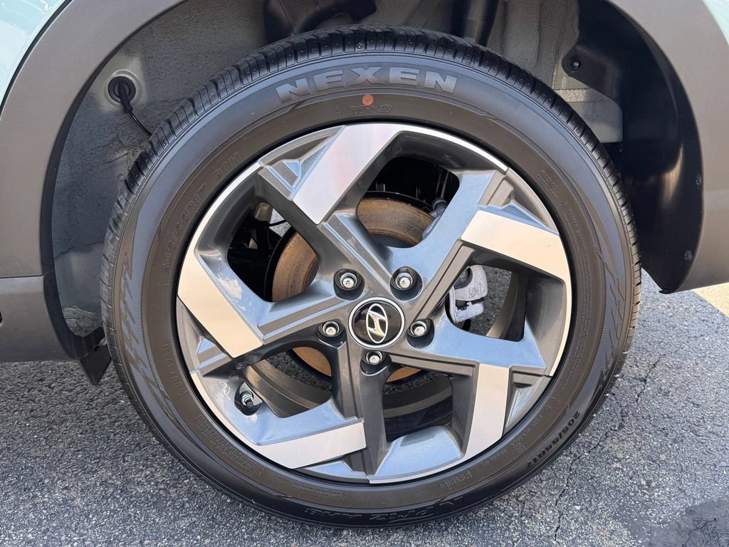 Certified 2026 Hyundai Venue SEL FWD image 31