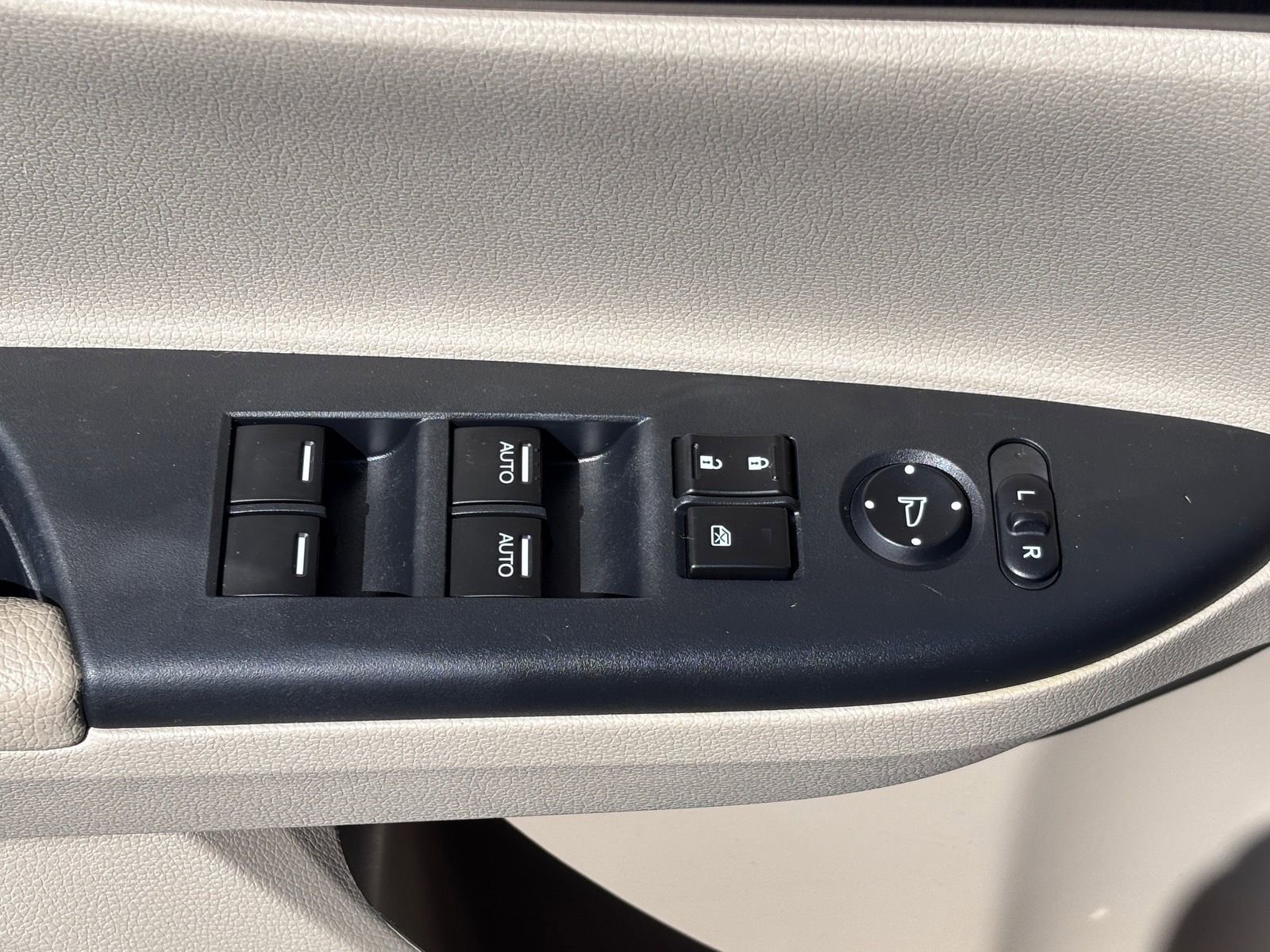 Used 2014 Honda Accord EX-L image 21