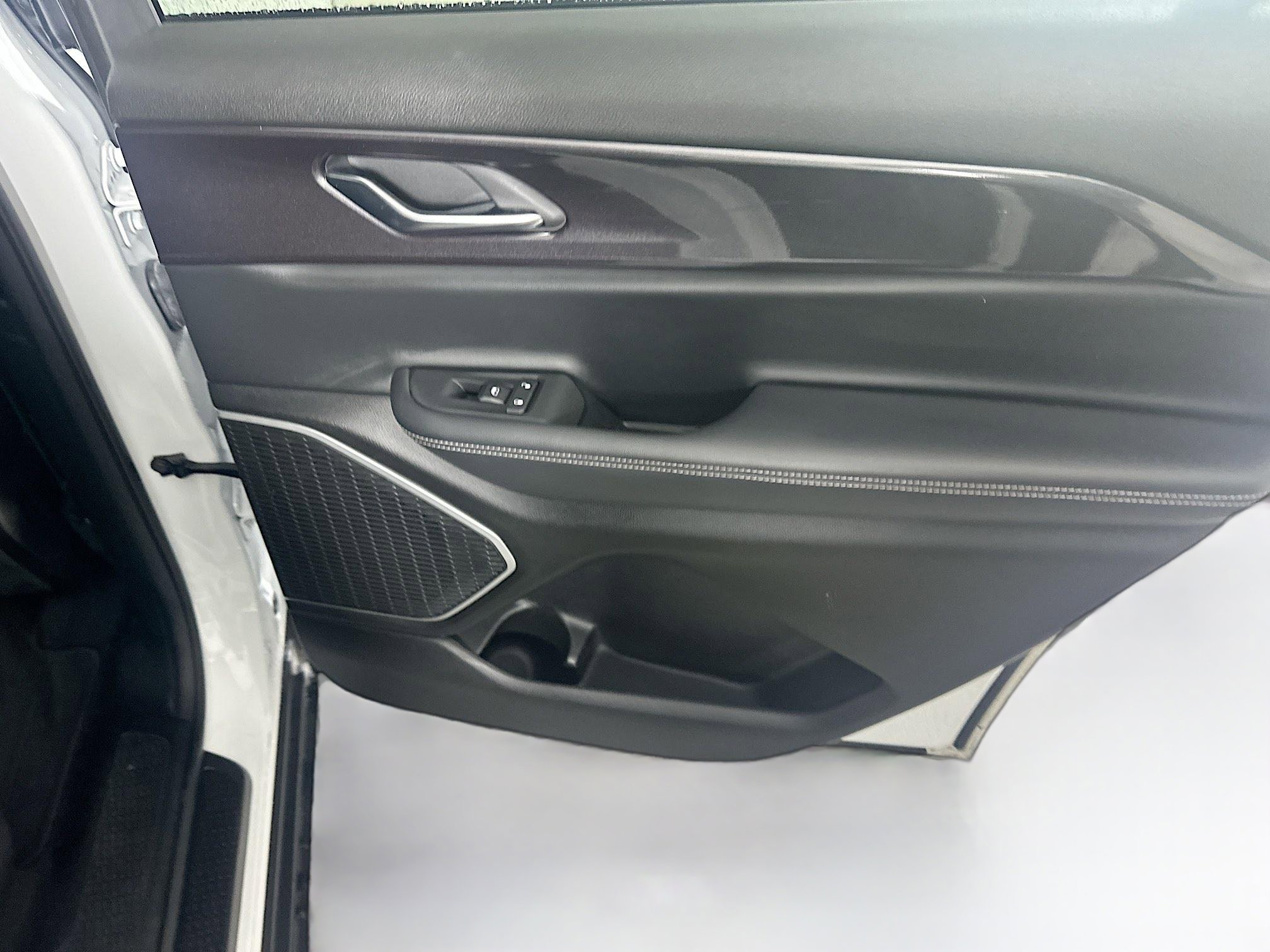 Used 2021 Jeep Grand Cherokee L Altitude image 29