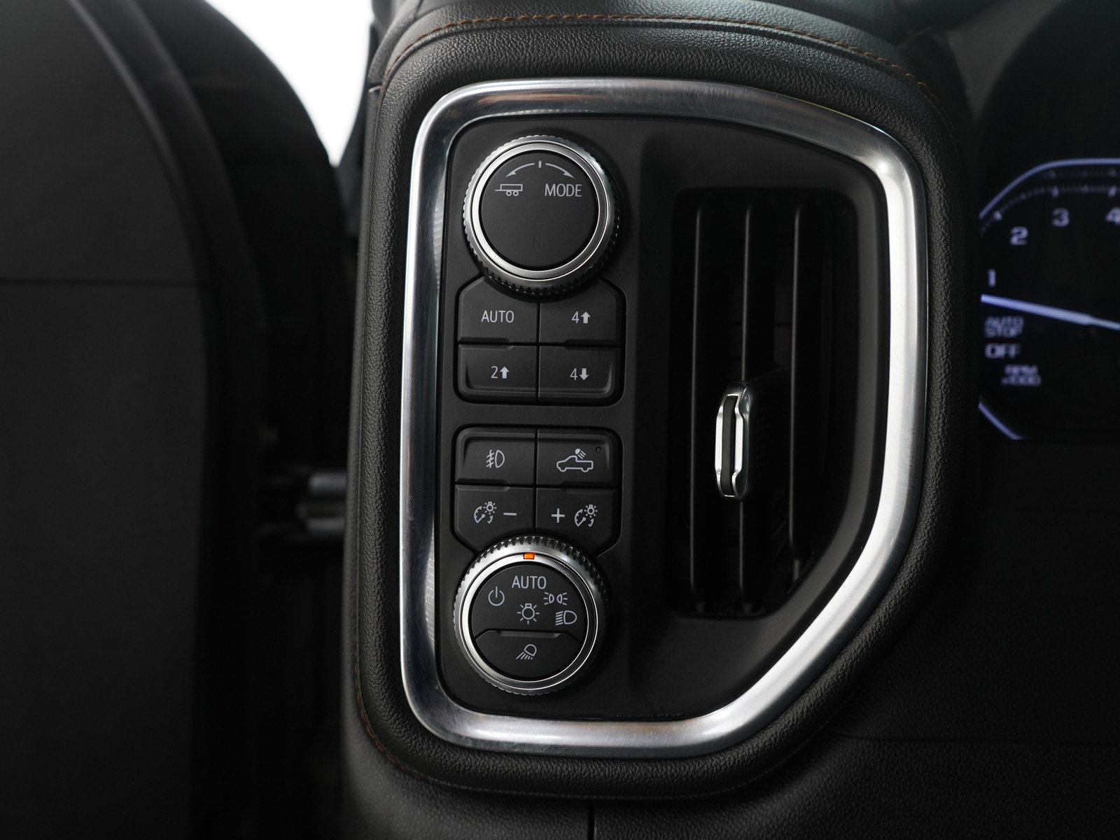 Used 2020 GMC Sierra 1500 AT4 image 24