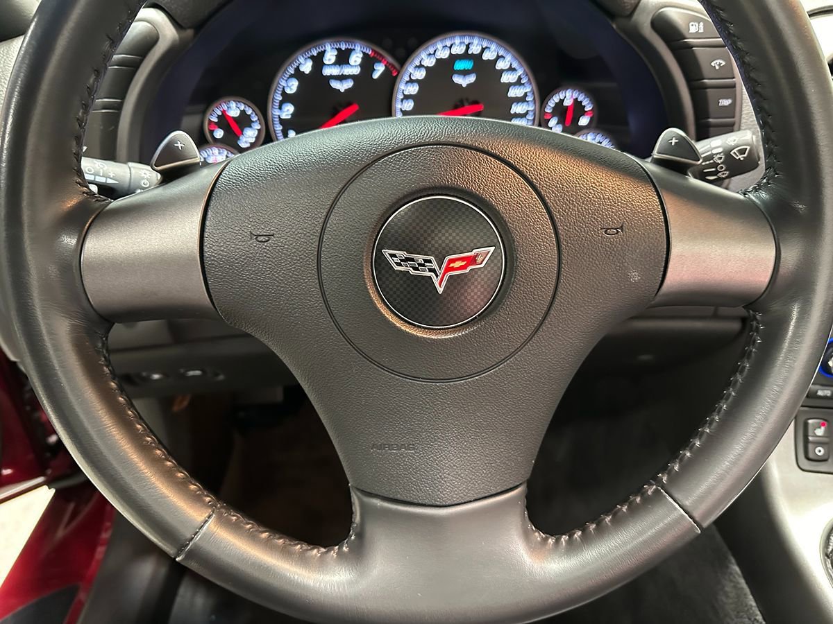 Used 2006 Chevrolet Corvette Convertible w/ Preferred Equipment Group image 28