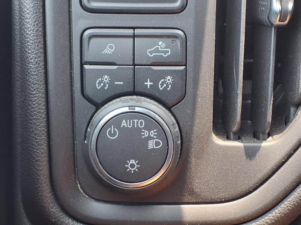 Used 2024 Chevrolet Silverado 2500 Custom w/ Custom Value Package image 21