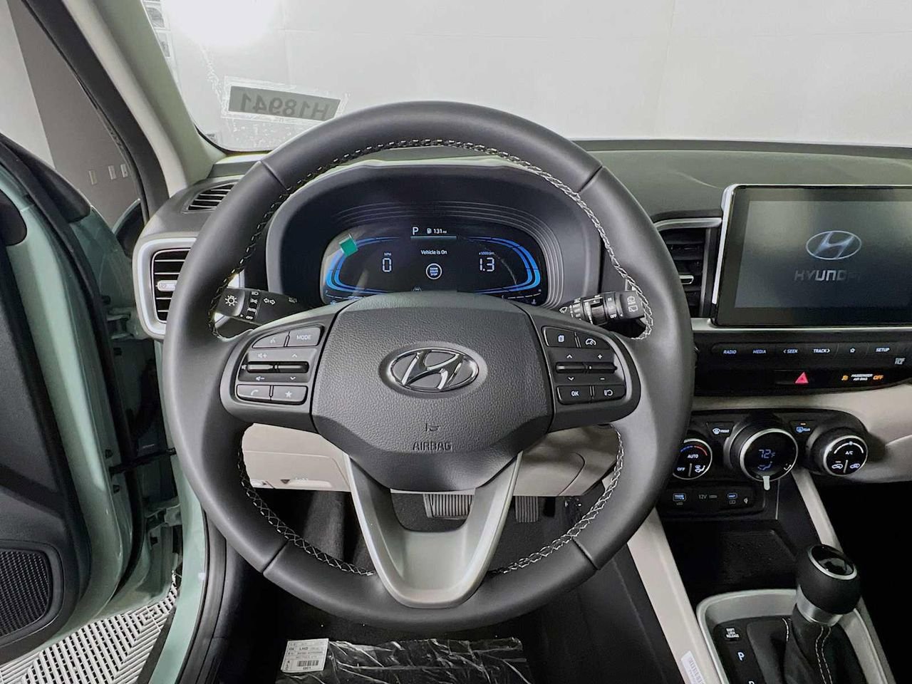 New 2026 Hyundai Venue SEL FWD image 8