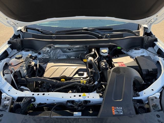 Used 2025 Chevrolet Trax LT w/ LT Convenience Package image 34