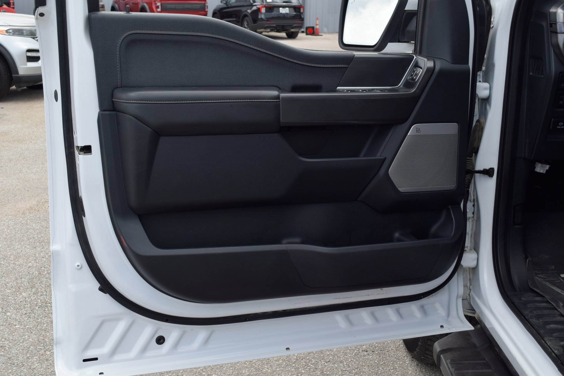 Used 2024 Ford F150 Lariat w/ FX4 Off-Road Package AWD/4WD image 17
