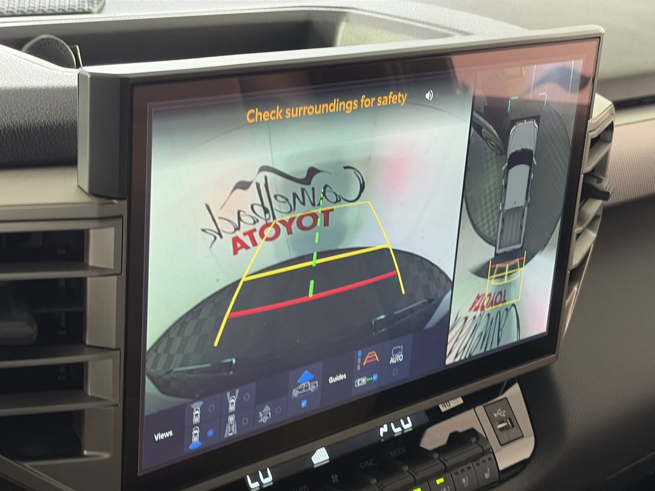 New 2026 Toyota Tundra Limited AWD/4WD image 16