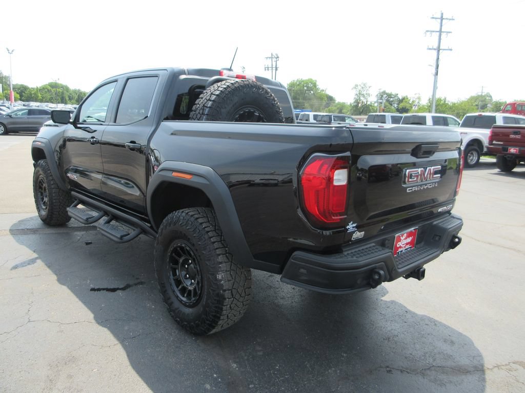 Certified 2024 GMC Canyon AT4X w/ AT4X AEV Edition AWD/4WD image 10